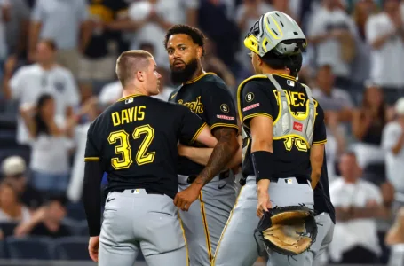 Ashcraft, defense struggle for Pirates in loss to Yankees